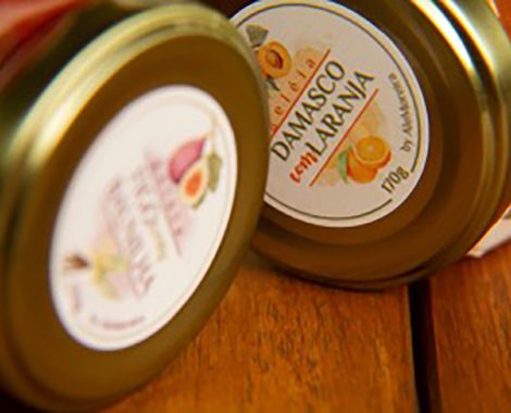 Geleias artesanais de figo com baunilha e damasco com laranja
